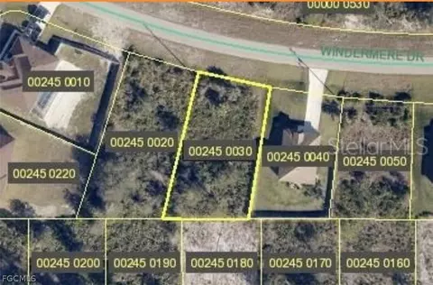 575 Windermere Dr, Lehigh Acres, FL 33972
