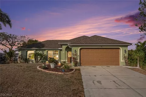 2706 SW 3rd Pl, Cape Coral, FL 33914