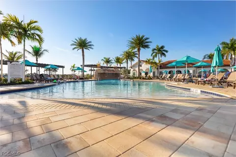 17 Hawthorn Lake Dr #202, Fort Myers, FL 33913