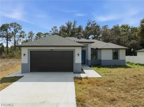 2715 28th St W, Lehigh Acres, FL 33971