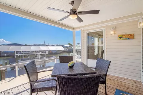3098 Sloop Ln, Saint James City, FL 33956