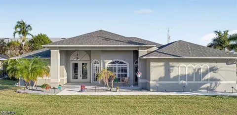 5617 SW 5th Ave, Cape Coral, FL 33914