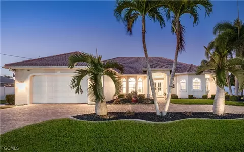 1505 SE 4th St, Cape Coral, FL 33990