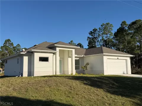 818 State Ave, Lehigh Acres, FL 33972