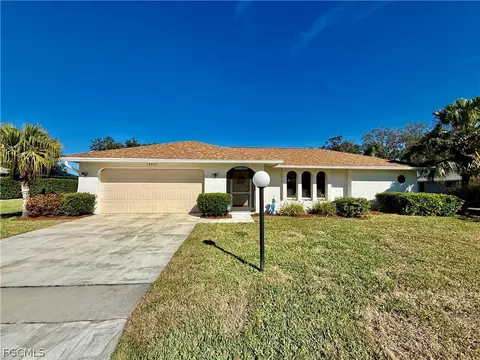 19993 Lake Vista Cir N, Lehigh Acres, FL 33936