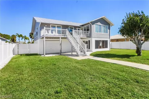 16137 Bowline St, Bokeelia, FL 33922