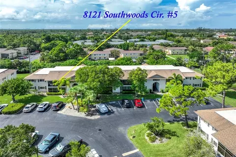 8121 S Woods Cir UNIT 5, Fort Myers, FL 33919