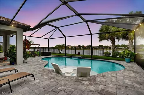 16133 Palmetto Prairie Dr, Alva, FL 33920