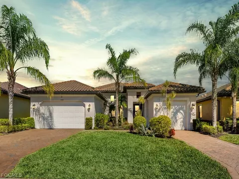10093 Avalon Lake Cir, Fort Myers, FL 33913
