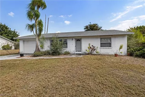 12170 Dolphin Rd, Bokeelia, FL 33922