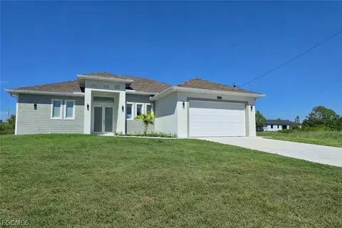 3718 8th St SW, Lehigh Acres, FL 33976