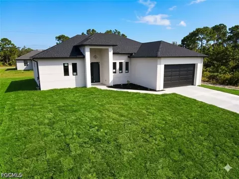 1214 Hibiscus Ave, Lehigh Acres, FL 33972