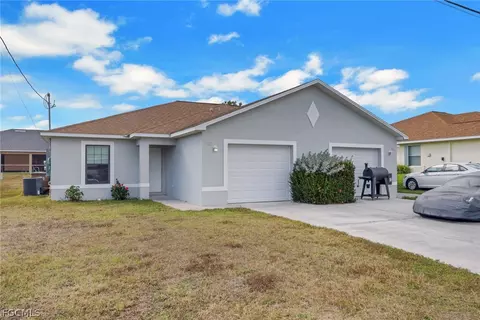 508510 SE 5th Pl, Cape Coral, FL 33990