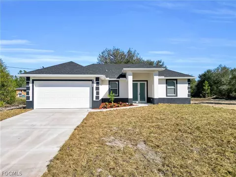 2104 Edward Ave, Alva, FL 33920