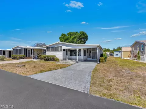 9855 Sugarmill Springs Dr, Fort Myers, FL 33905