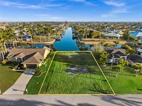 2623 SW 35th Ln, Cape Coral, FL 33914