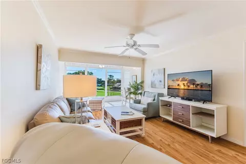 1724 Pine Valley Dr #318, Fort Myers, FL 33907