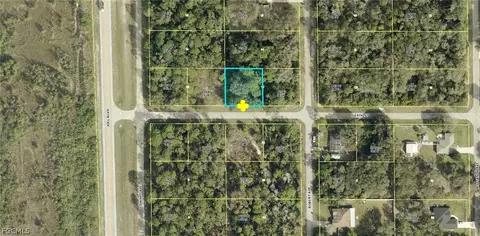 2405 E 19th St, Lehigh Acres, FL 33972