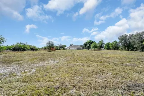 Exterior - 7500 5th Ter, Labelle, FL 33935 photo 6 of 8