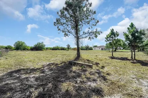 Exterior - 7500 5th Ter, Labelle, FL 33935 photo 7 of 8
