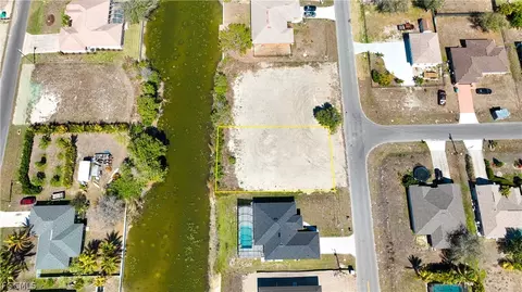 1830 NE 10th Pl, Cape Coral, FL 33909