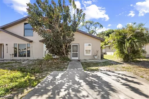 17524 Dumont Dr, Fort Myers, FL 33967