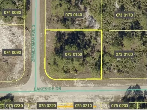 467 Zimmerman Ave, Lehigh Acres, FL 33974