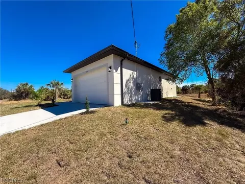 Exterior - 2008 Alliance Ln, Labelle, FL 33935 photo 12 of 13