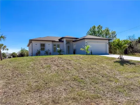 Exterior - 2008 Alliance Ln, Labelle, FL 33935 photo 4 of 13
