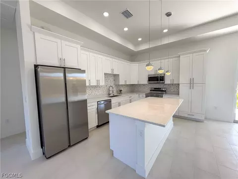 Kitchen - 2008 Alliance Ln, Labelle, FL 33935 photo 1 of 3