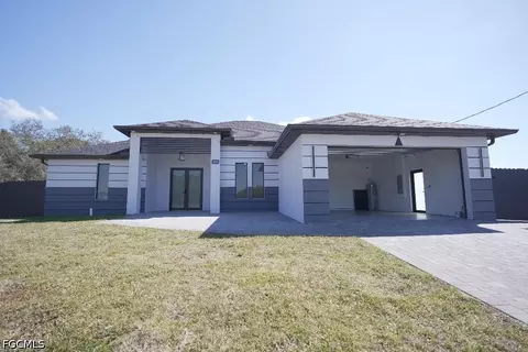 1602 Johns Ave, Lehigh Acres, FL 33972