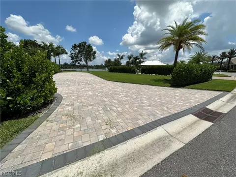13567 Golden Palms Cir, Fort Myers, FL 33913