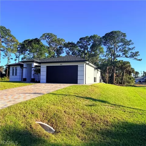860 Kildare St E, Lehigh Acres, FL 33974