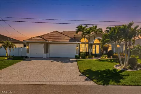 1404 SE 13th Ter, Cape Coral, FL 33990