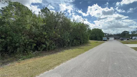 6136 Hepner Ave, Fort Myers, FL 33905