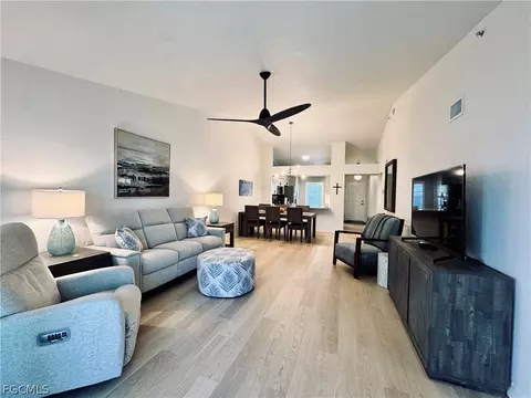 9610 Victoria Ln #D302, Naples, FL 34109