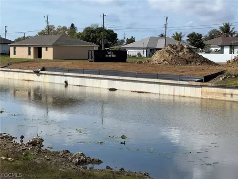 1101 NE 10th Pl, Cape Coral, FL 33909