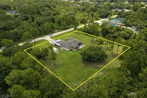 417 Thompson Ave, Lehigh Acres, FL 33972