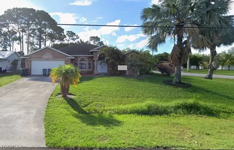 1699 SE Fairfield St, Port Saint Lucie, FL 34983