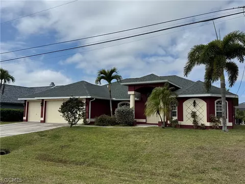 42 NE 13th Ave, Cape Coral, FL 33909