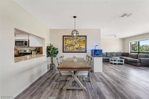 12498 Riverside Dr #205, Fort Myers, FL 33919