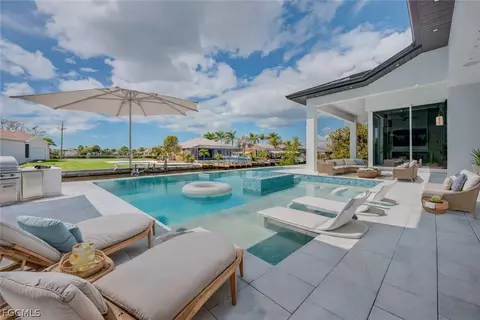 816 NW 39th Ave, Cape Coral, FL 33993