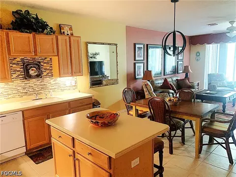 14961 Reflection Key Cir #412, Fort Myers, FL 33907