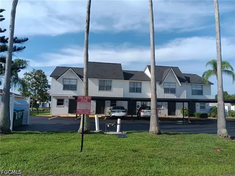 1300 SE 7th St #101, Cape Coral, FL 33990