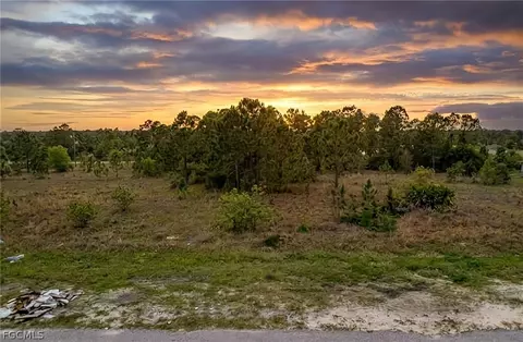1247 Columbus Blvd, Fort Myers, FL 33913
