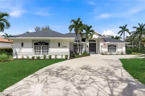 1377 Coconut Dr, Fort Myers, FL 33901