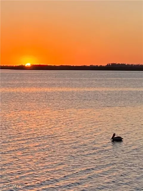 4712 Pine Island Rd NW, Matlacha, FL 33993