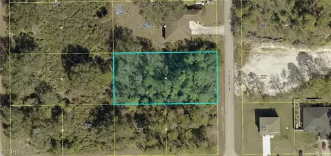 1305 Wellington Ave, Lehigh Acres, FL 33972