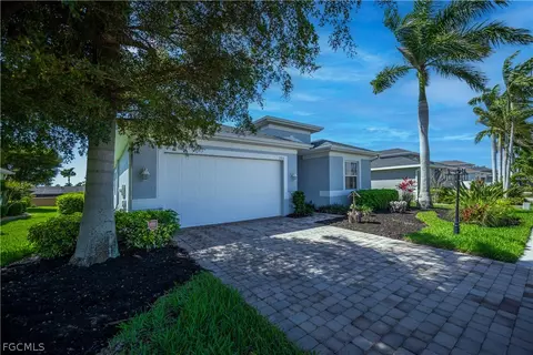 223 Destiny Cir, Cape Coral, FL 33990