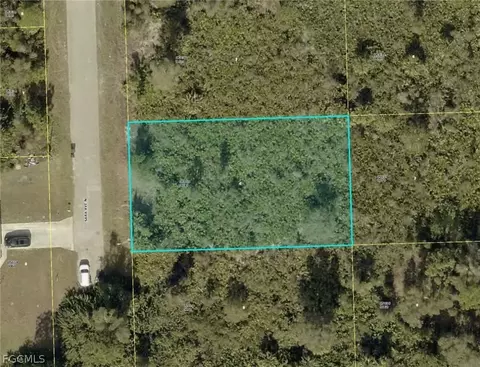 6002 Sara Ave N, Lehigh Acres, FL 33971